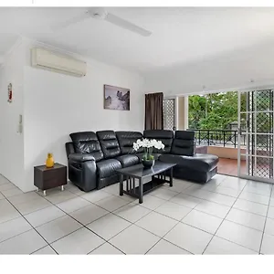 Apartment Bayside